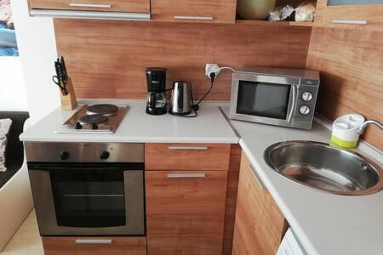 Yves 2 Bed Apart At Sun Village Sunny Beach Not Far Away From The Sea Kültér fotó