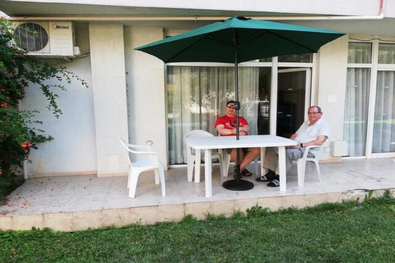 Yves 2 Bed Apart At Sun Village Sunny Beach Not Far Away From The Sea Kültér fotó