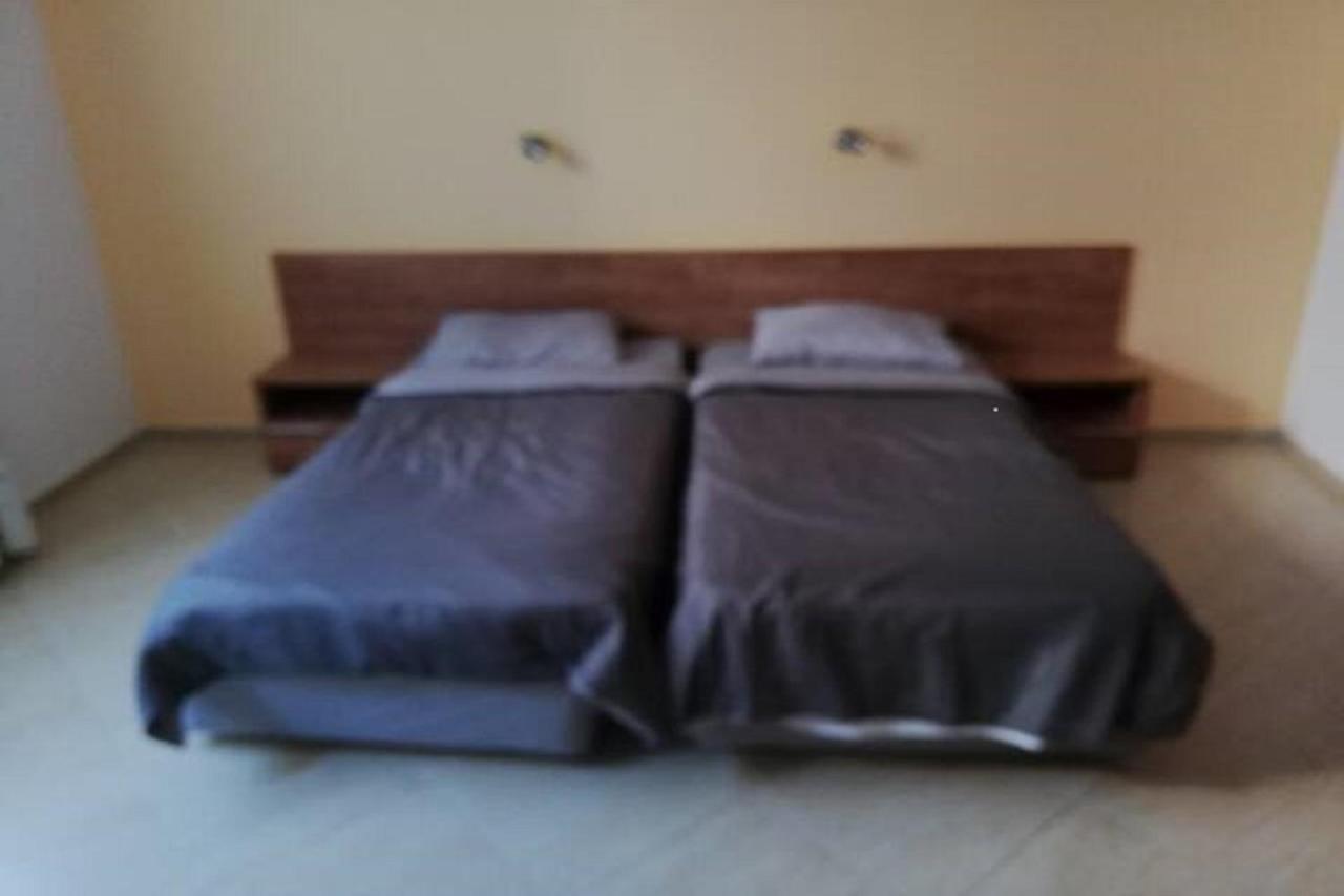 Yves 2 Bed Apart At Sun Village Sunny Beach Not Far Away From The Sea Kültér fotó