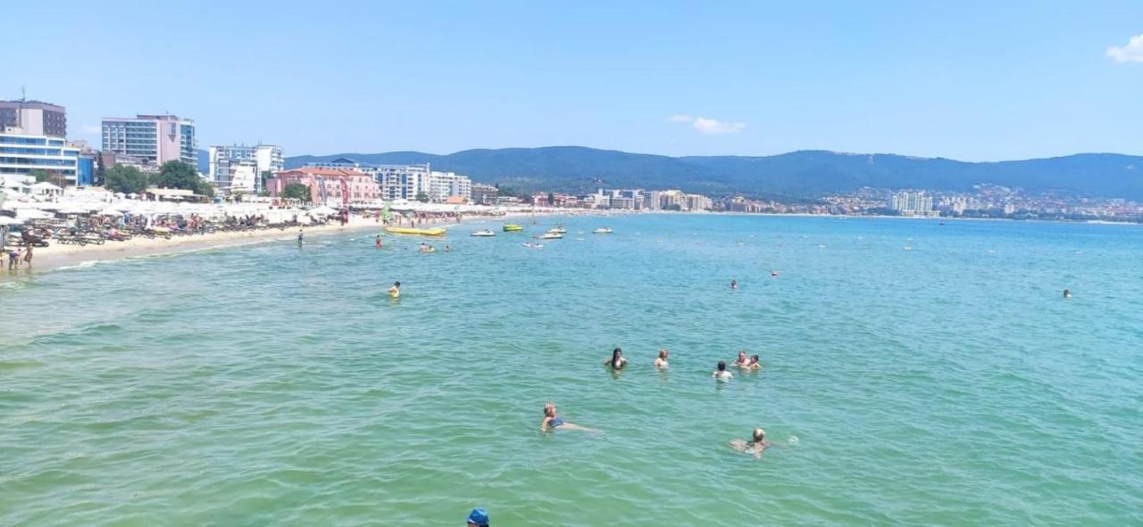 Yves 2 Bed Apart At Sun Village Sunny Beach Not Far Away From The Sea Kültér fotó