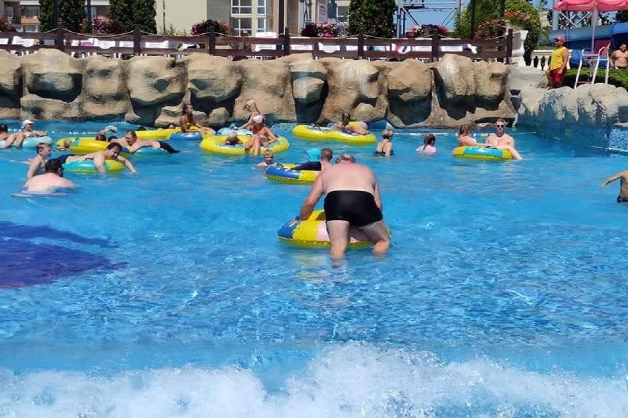 Yves 2 Bed Apart At Sun Village Sunny Beach Not Far Away From The Sea Kültér fotó